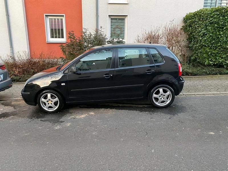 Gebraucht VW Polo 64 PS (47 kW) 2024 Schwarz Kleinwagen