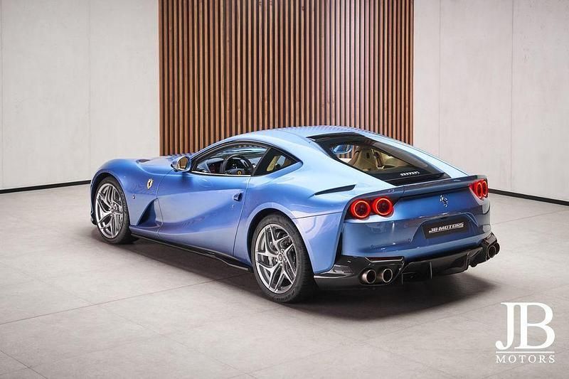 Gebraucht Ferrari 812 799 PS (587 kW) 2020 Blau Coupé