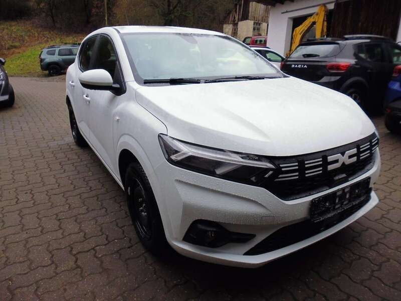 Arktisweiss schwarz u. andere Neu 2025 Dacia Sandero Expression Kleinwagen | 15.599 € (Guter Preis) - Bild 1/4
