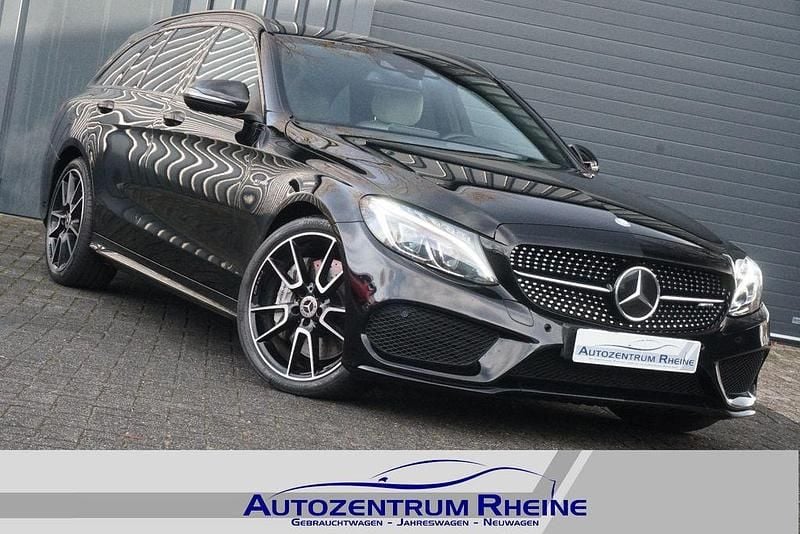 Schwarz Gebraucht 2017 Mercedes C43 AMG AMG Limousine | 29.977 € (Fairer Preis) - Bild 1/4