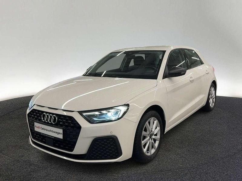 Gebraucht Audi A1 95 PS (69 kW) 2023 B4 cortinaweiß SUV
