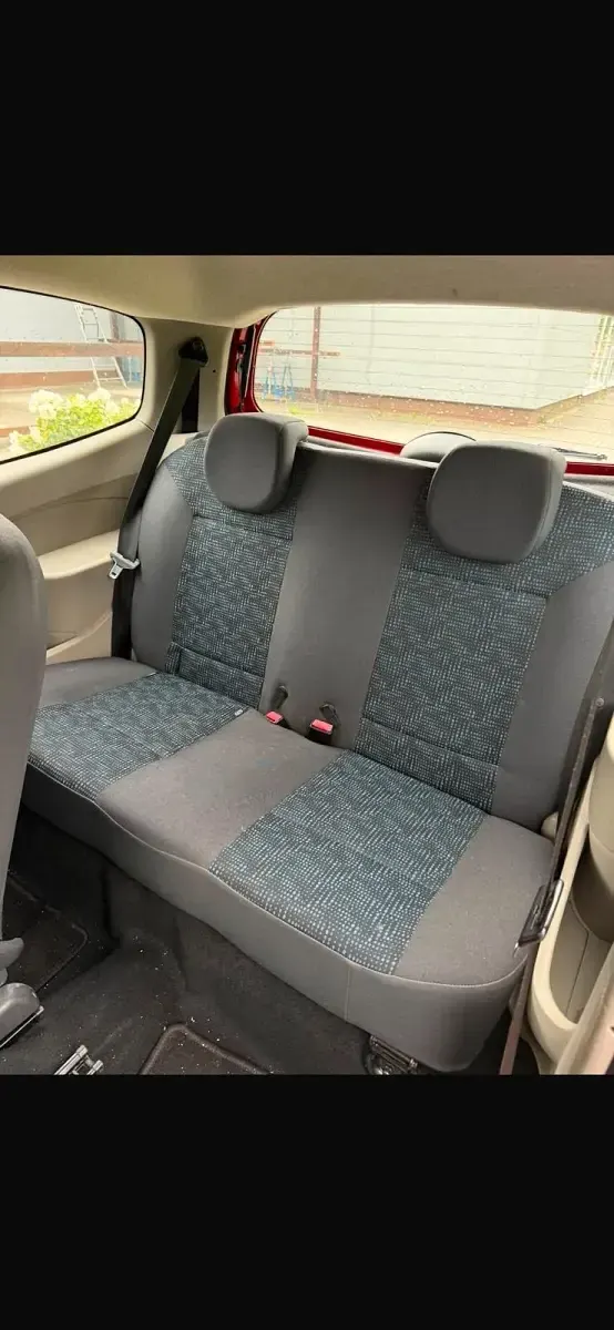 Gebraucht Renault Twingo 84 PS (61 kW) 2009 Rot Kleinwagen