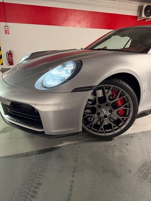 Gebraucht Porsche 911 480 PS (353 kW) 2025 Silber Cabrio