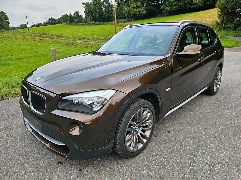 Second-hand BMW X1 178 CP (130 kW) 2009 Maro SUV