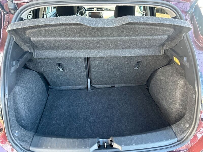 Gebraucht Nissan Micra 92 PS (67 kW) 2020 Rot Kleinwagen