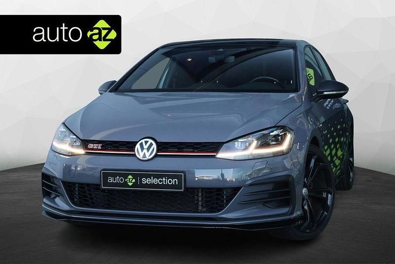 Grau Gebraucht 2020 VW Golf VII Pure Limousine | 27.750 € (Teuer) - Bild 1/4