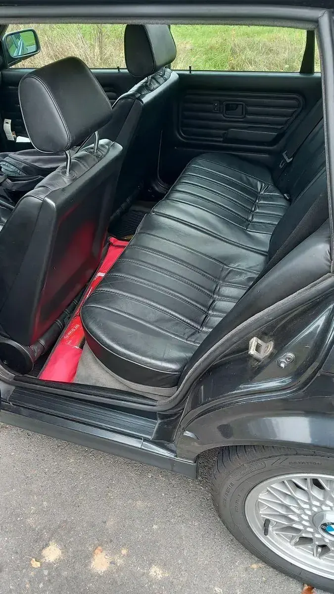 Gebraucht BMW 335 211 PS (155 kW) 1991 Schwarz Kombi