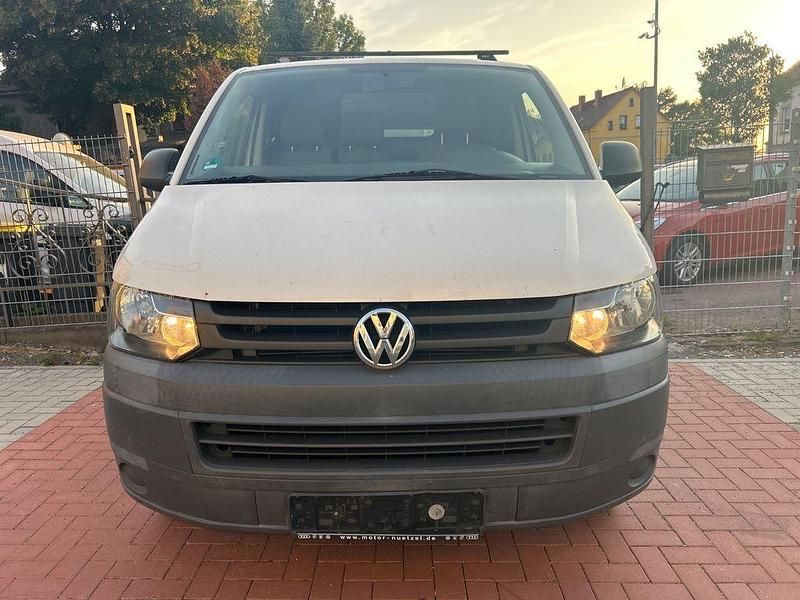 Weiß Gebraucht 2013 VW T5 Van | 6.600 € - Bild 1/4