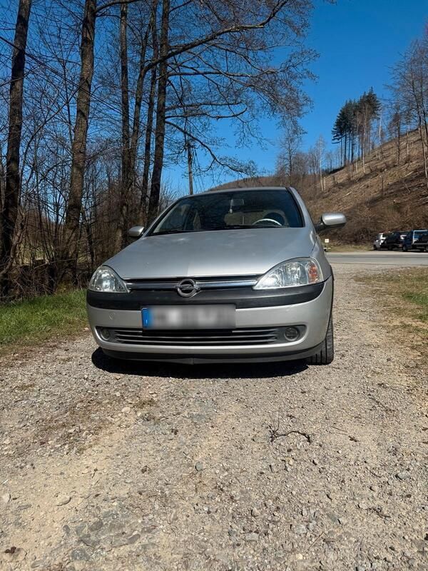 Silber Gebraucht 2002 Opel Corsa Kleinwagen | 1.900 € (Fairer Preis) - Bild 1/4