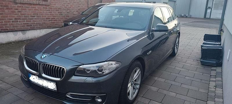 Gebraucht BMW 528 Luxury Line 245 PS (180 kW) 2016 Grau Kombi