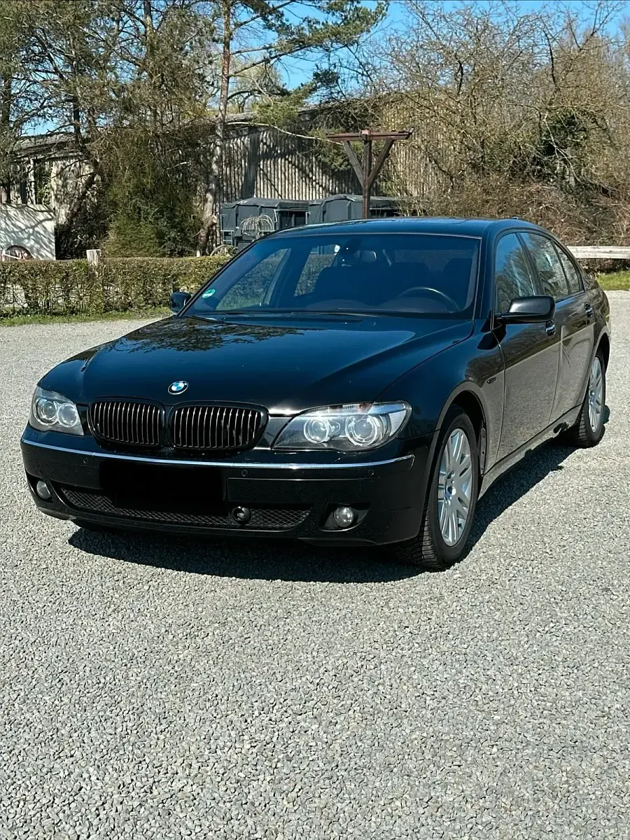 Gebraucht BMW 740L 306 PS (225 kW) 2006 Schwarz Limousine