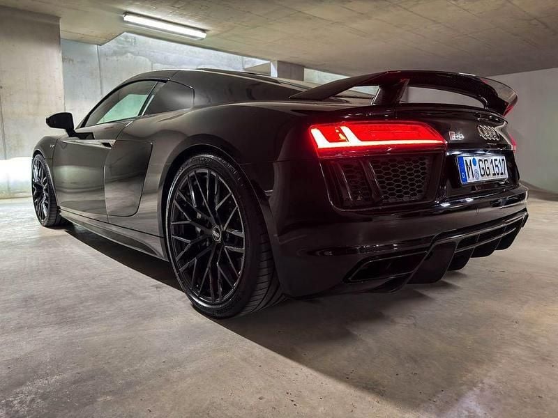 Schwarz Gebraucht 2017 Audi R8 Coupé Ambiente Coupé | 131.999 € - Bild 1/4