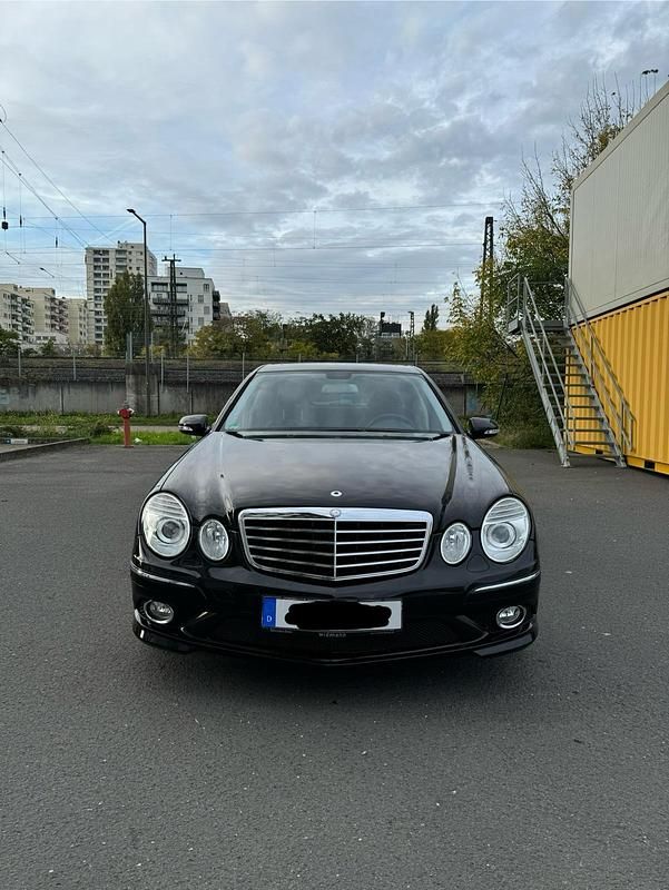 Gebraucht Mercedes E350 Avantgarde 272 PS (200 kW) 2007 Schwarz Limousine