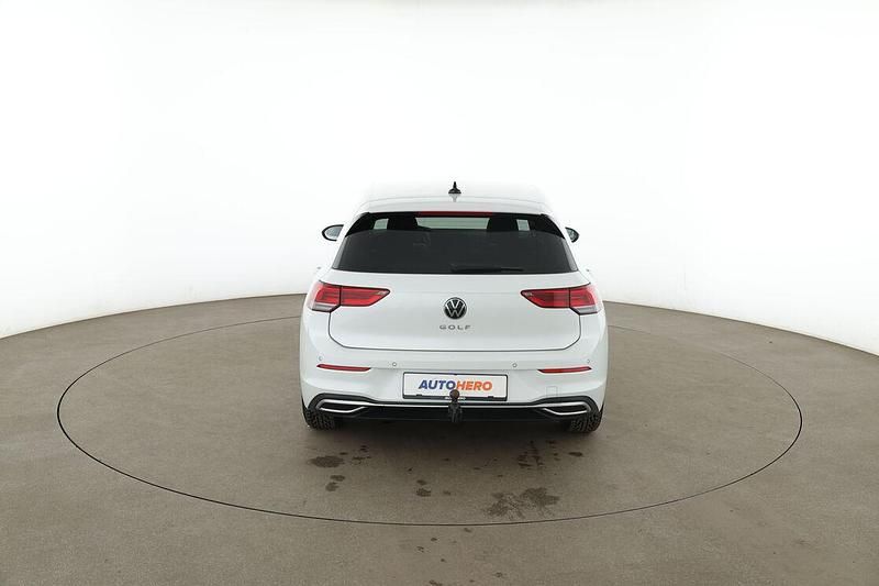 Gebraucht VW Golf VIII Style 150 PS (110 kW) 2022 Weiß Limousine