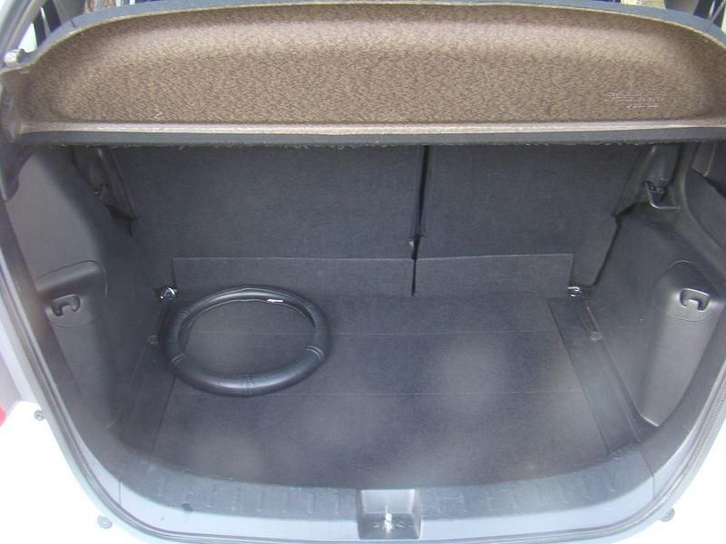 Gebraucht Honda Jazz Elegance 99 PS (72 kW) 2013 Weiß Kleinwagen