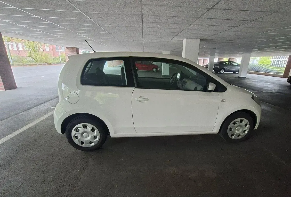 Gebraucht Seat Mii 60 PS (44 kW) 2014 Weiß Kleinwagen