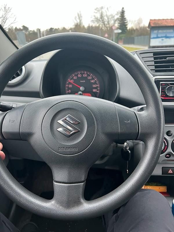 Gebraucht Suzuki Alto 68 PS (50 kW) 2012 Blau Kleinwagen