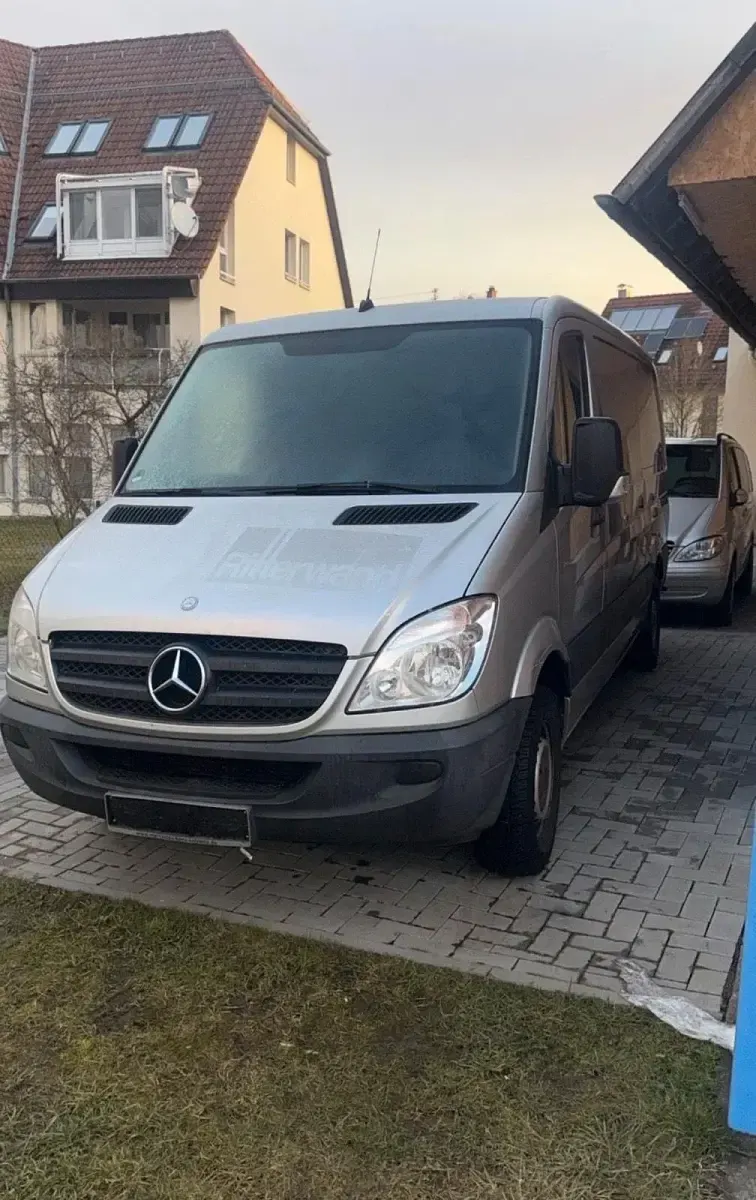 Gebraucht Mercedes Sprinter 130 PS (95 kW) 2012 Silber