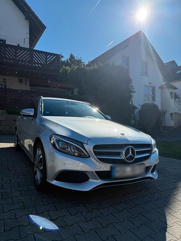 Gebraucht Mercedes C250 204 PS (150 kW) 2018 Silber Kombi