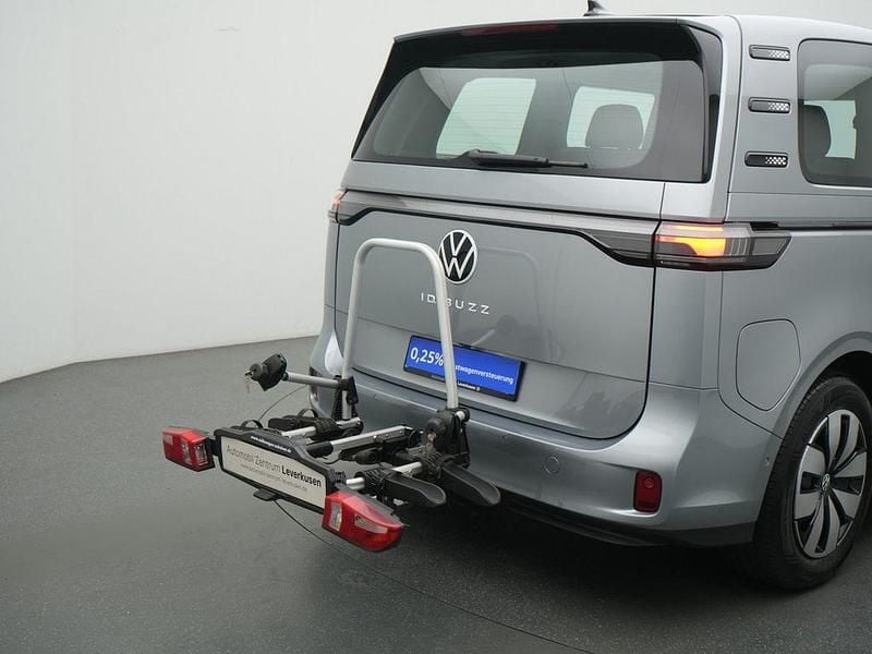Gebraucht VW ID. Buzz Pro 210 kW (286 PS) 2025 Silber Van / Kleinbus