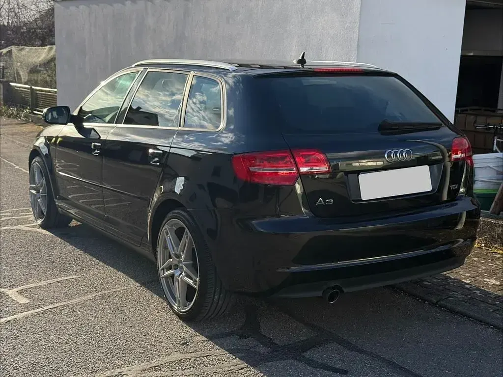 Używany Audi A3 Ambition 140 KM (102 kW) 2012 Czarny Hatchback