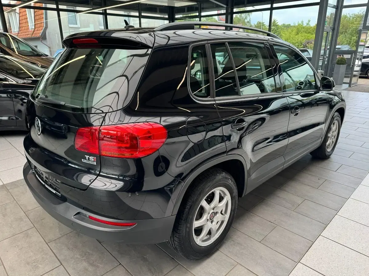Gebraucht VW Tiguan Trendline 195 PS (143 kW) 2014 Schwarz SUV