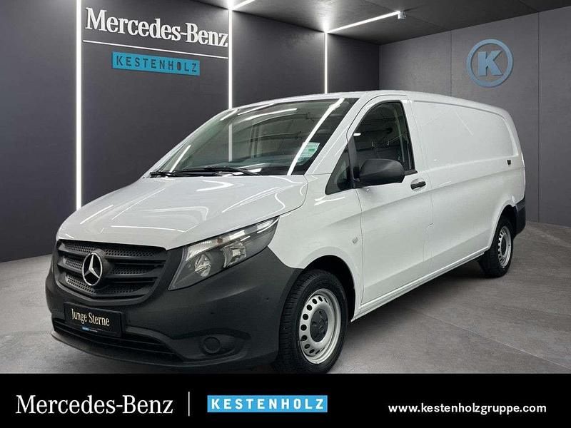 Weiß Gebraucht 2024 Mercedes Vito Van / Kleinbus | 35.688 € (Etwas zu teuer) - Bild 1/4