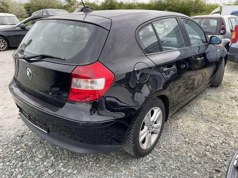 Gebraucht BMW 116 116 PS (85 kW) 2006 Schwarz Kleinwagen