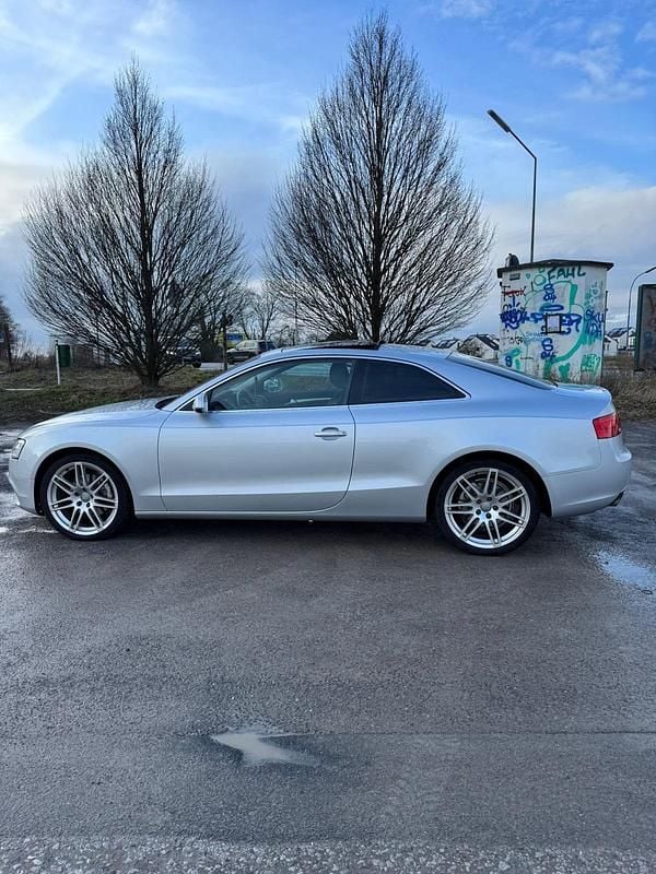 Gebraucht Audi A5 170 PS (125 kW) 2012 Silber Coupé