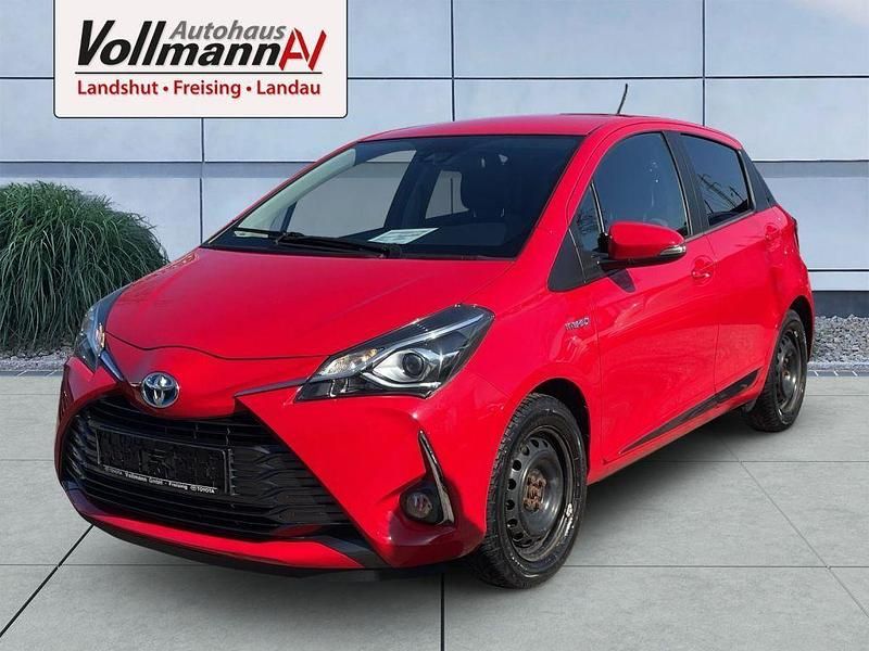 Vulcanorot Gebraucht 2020 Toyota Yaris Hybrid Team Kleinwagen | 16.450 € (Fairer Preis) - Bild 1/4