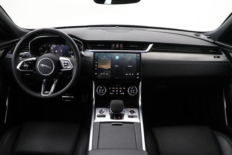 Gebraucht Jaguar XF R-Dynamic 250 PS (183 kW) 2023 Grau Limousine