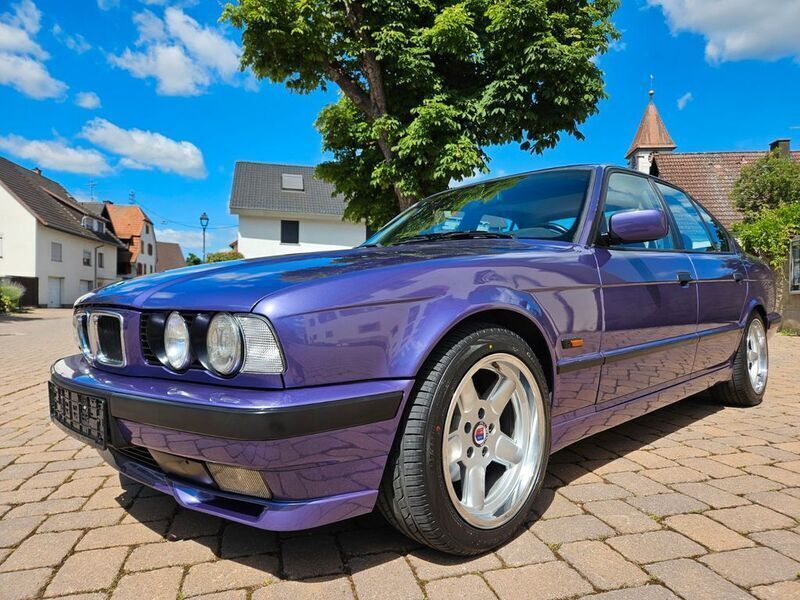 Violett Gebraucht 1994 BMW 540 Performance Limousine | 23.500 € - Bild 1/4