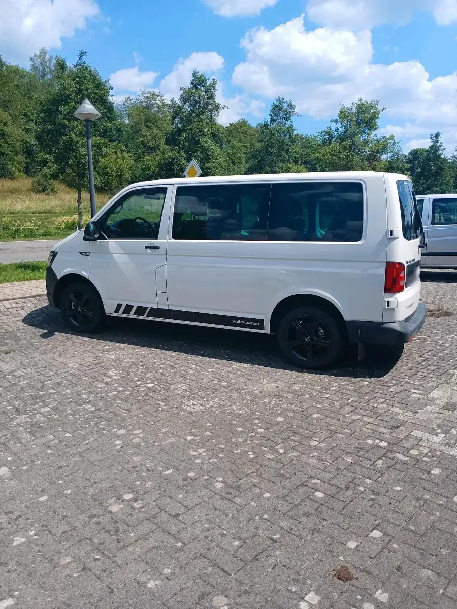 Gebraucht VW Caravelle 150 PS (110 kW) 2019 Weiß Van