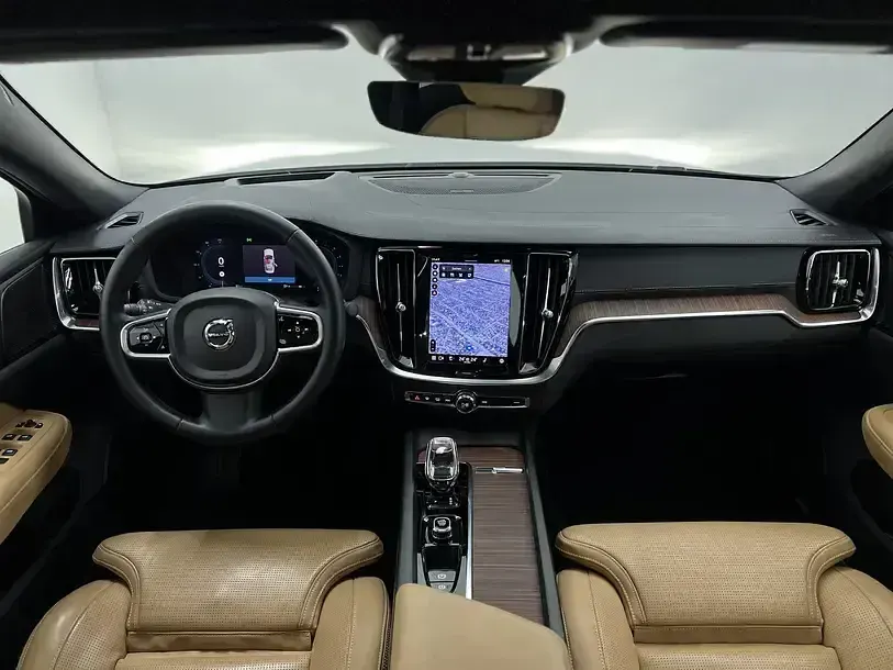 Gebraucht Volvo S60 Ultimate 250 PS (183 kW) 2023 Weiß Limousine