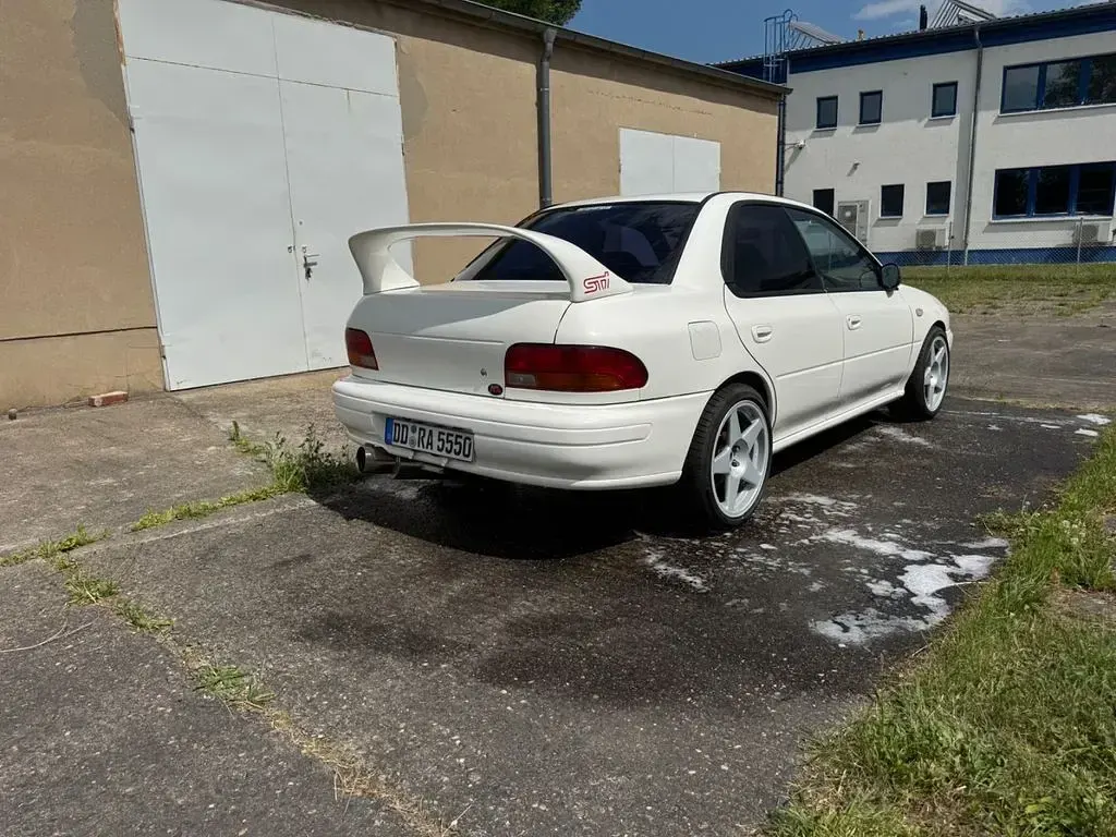 Gebraucht Subaru Impreza 300 PS (220 kW) 1993 Weiß Limousine