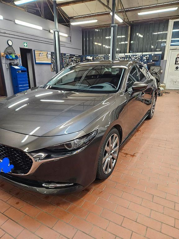 Gebraucht Mazda 3 Exclusive-Line 186 PS (136 kW) 2020 Braun Limousine