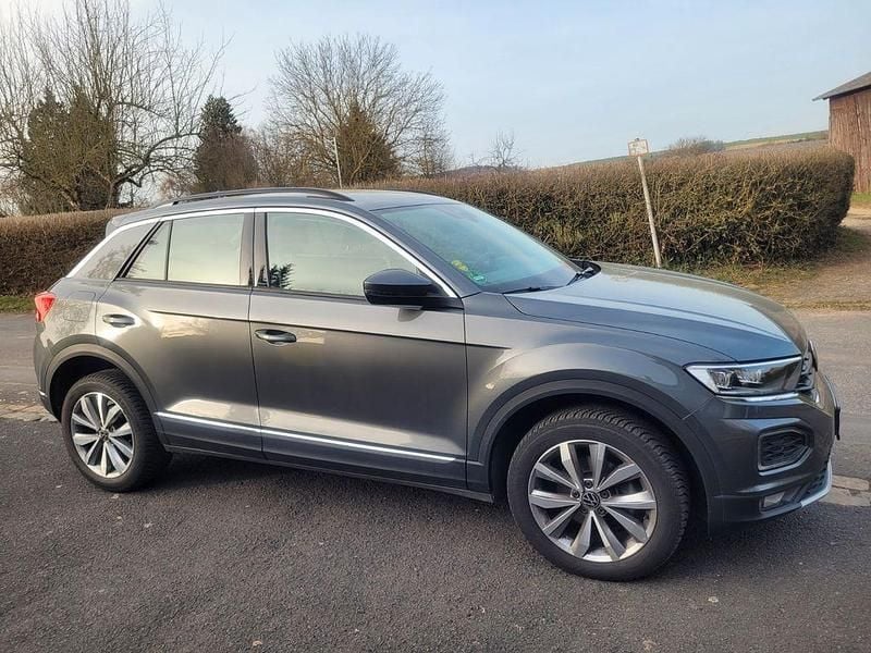 Gebraucht VW T-Roc Style 150 PS (110 kW) 2020 Grau SUV