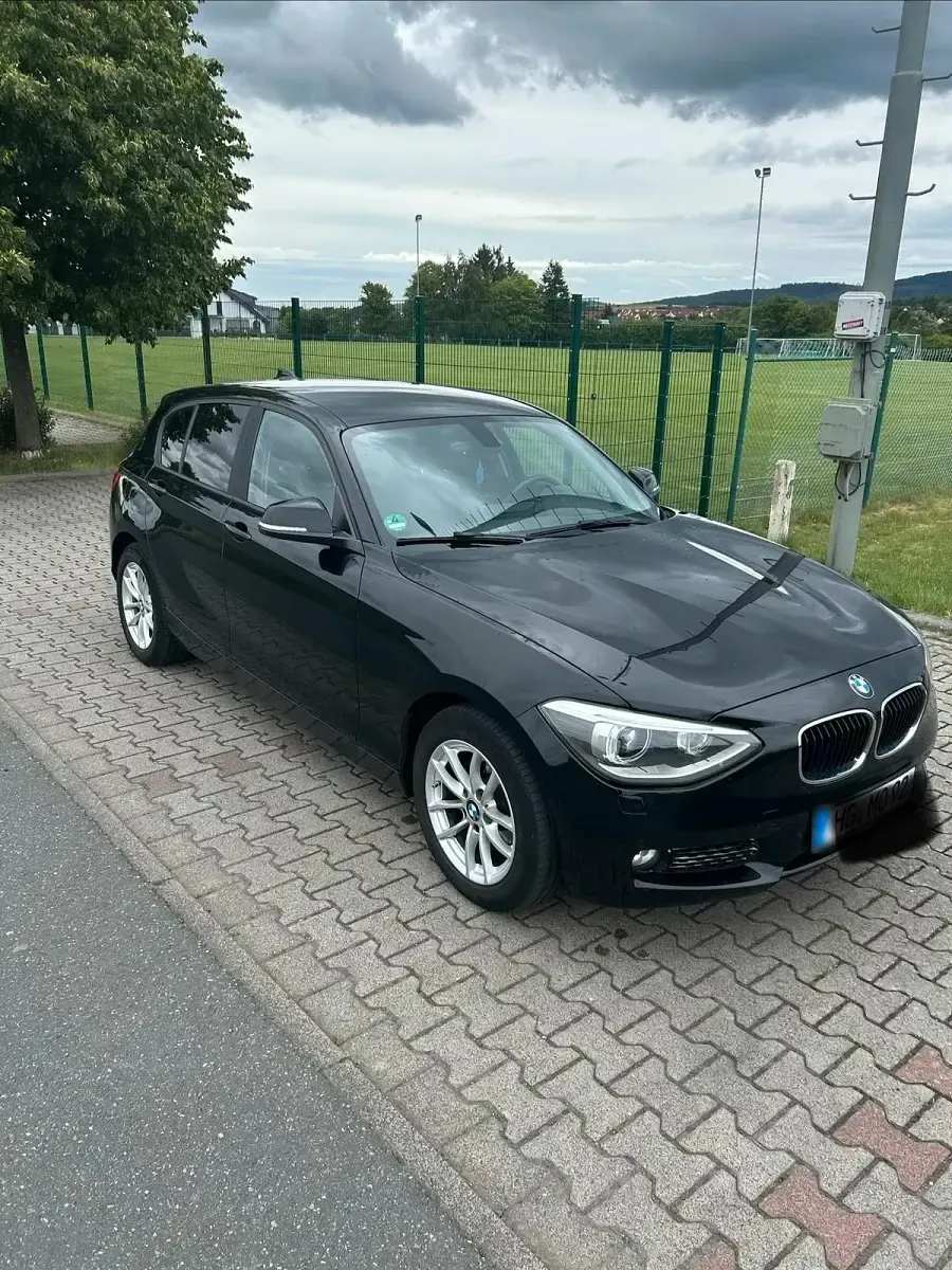 Gebraucht BMW 118 143 PS (105 kW) 2014 Schwarz Kleinwagen