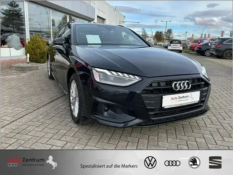 Gebraucht Audi A4 Advanced 204 PS (150 kW) 2022 Schwarz Kombi