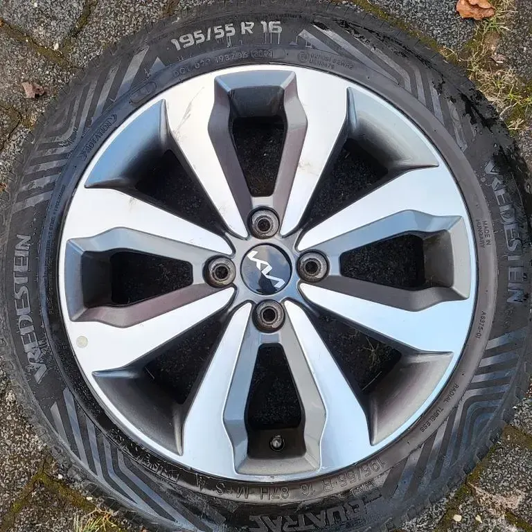 Gebraucht Kia Stonic Vision 101 PS (74 kW) 2021 Rot SUV