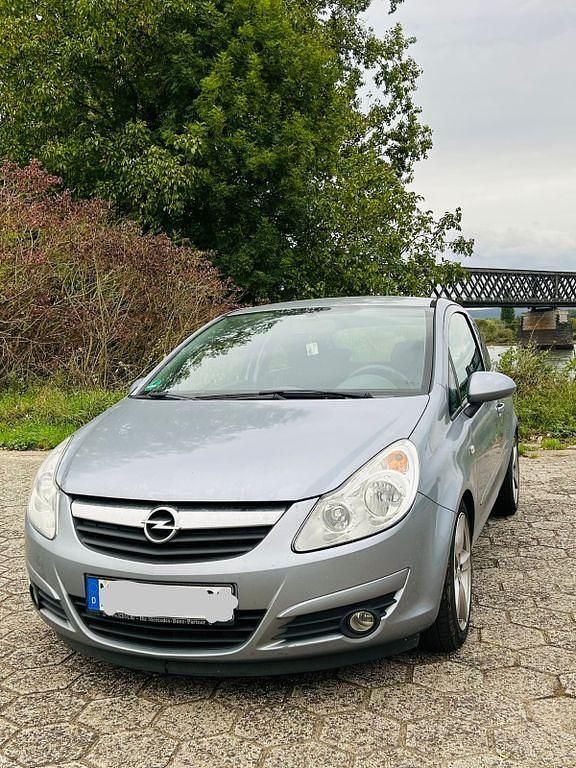 Silber Gebraucht 2008 Opel Corsa Limousine | 3.000 € (Fairer Preis) - Bild 1/4