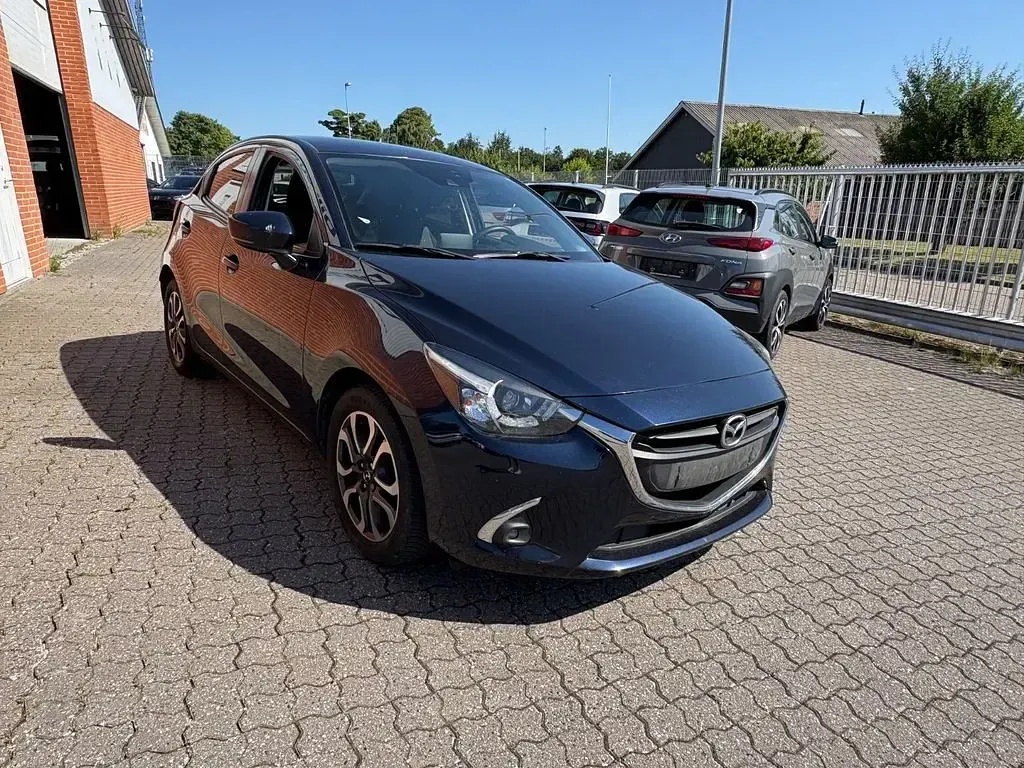 Gebraucht Mazda 2 Exclusive-Line 90 PS (66 kW) 2017 Blau Limousine