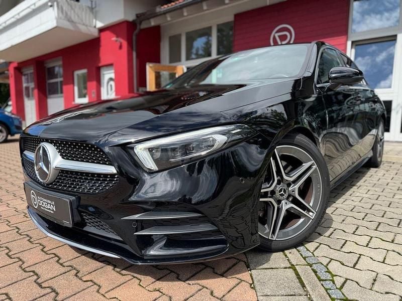 Schwarz Gebraucht 2019 Mercedes A220 AMG line Limousine | 23.990 € (Fairer Preis) - Bild 1/4