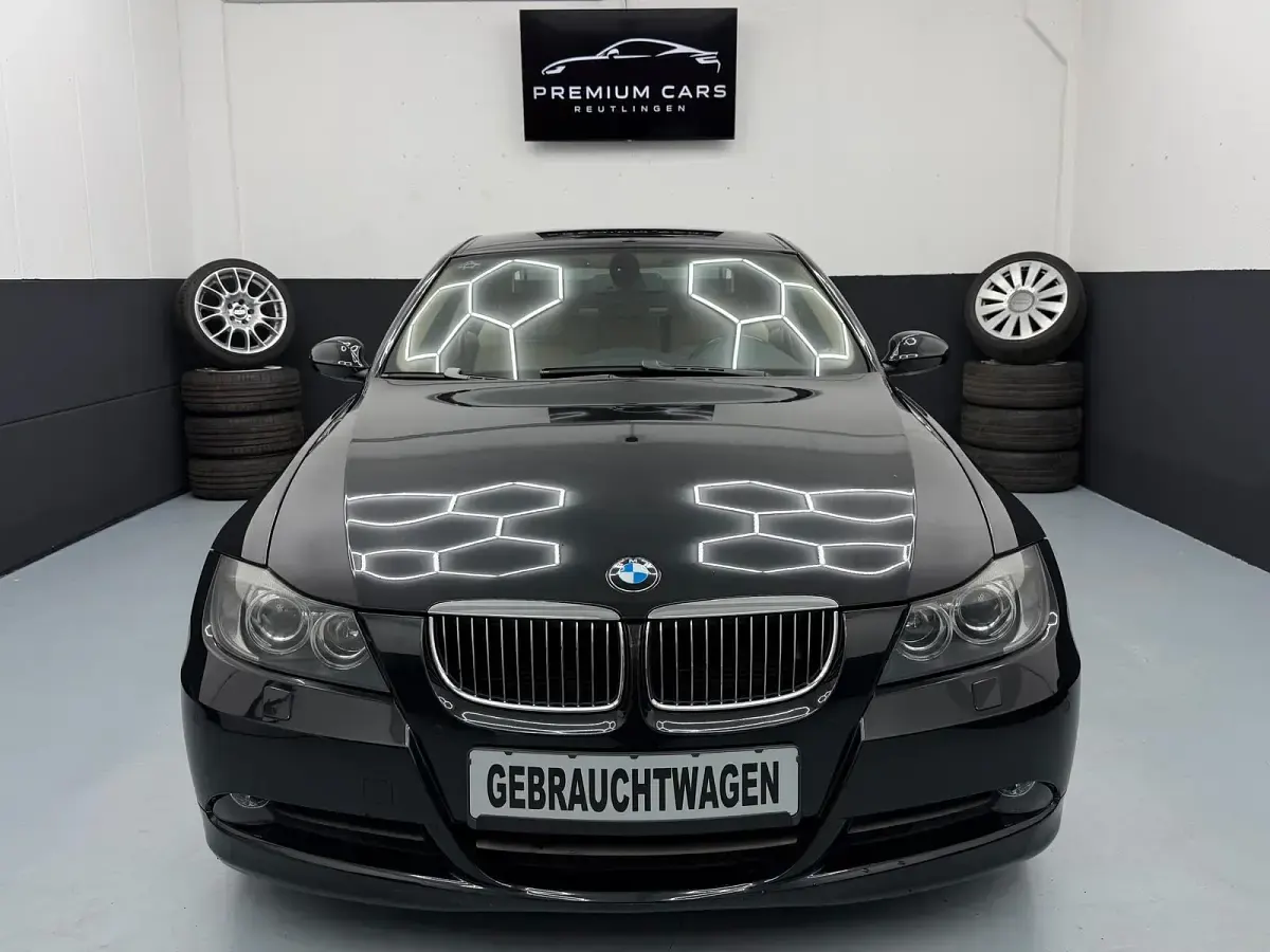 Gebraucht BMW 325 Performance 218 PS (160 kW) 2005 Schwarz Limousine