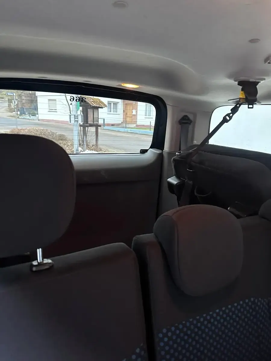Gebraucht Nissan Evalia 110 PS (80 kW) 2012 Schwarz Van / Kleinbus