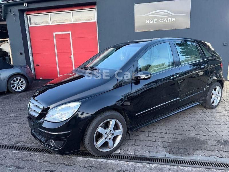 Gebraucht Mercedes B200 140 PS (102 kW) 2005 Schwarz Van / Kleinbus