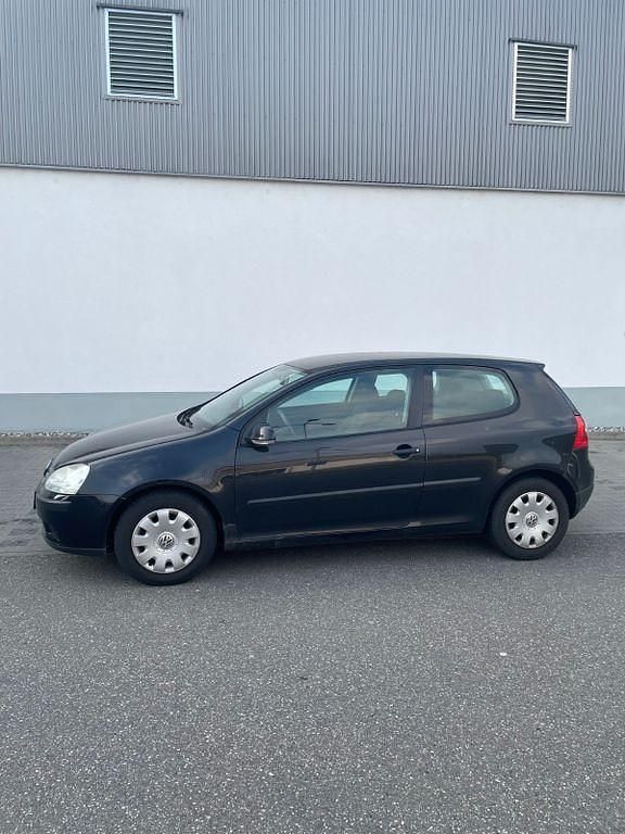 Gebraucht VW Golf IV 75 PS (55 kW) 2004 Schwarz Limousine