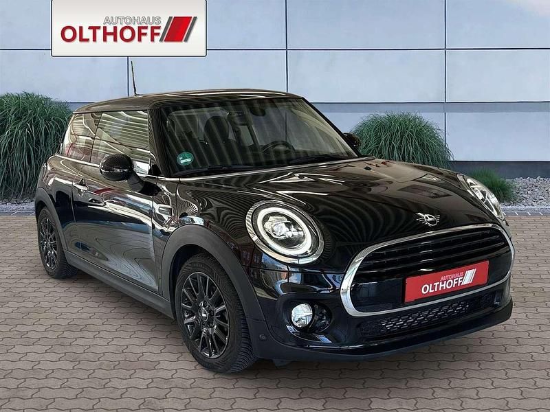 Gebraucht Mini Cooper 136 PS (100 kW) 2019 Midnight black metallic Kleinwagen