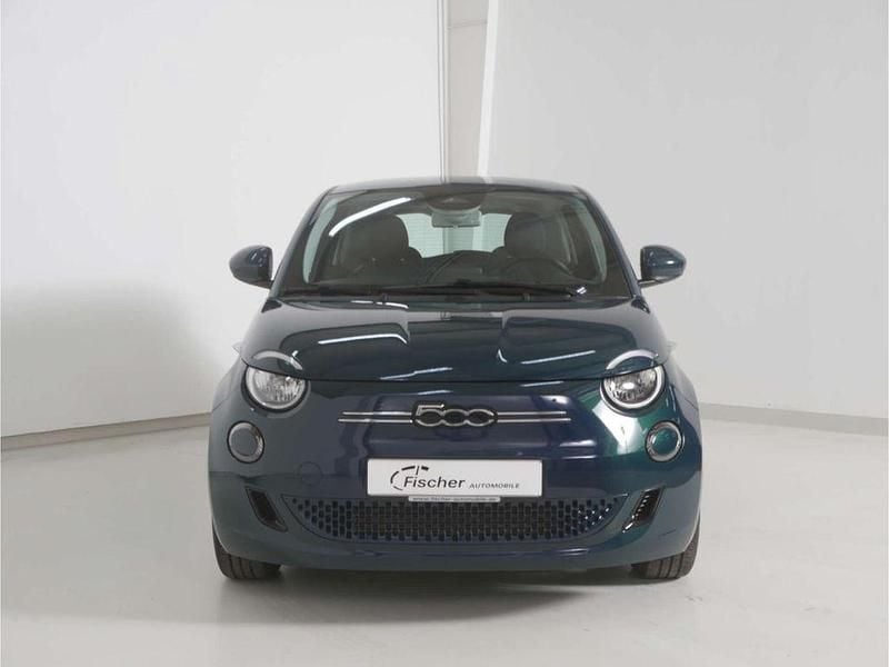 Gebraucht Fiat 500e Action 69 kW (95 PS) 2023 Gruen Limousine