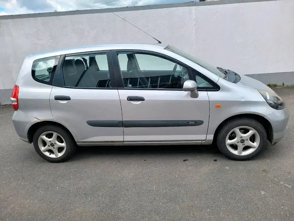 Occasion Honda Jazz 83 ch (61 kW) 2002 Argent Citadine